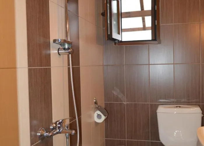 Baba Dora Guest house